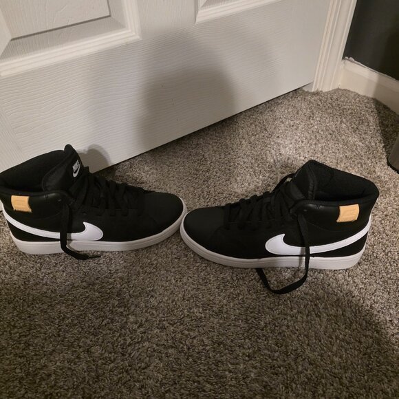 Nike Men's Shoes - Picture 2 of 4